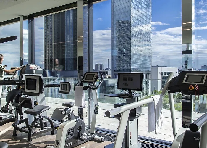 Taj Hessischer Hof Frankfurt ホテル フランクフルト