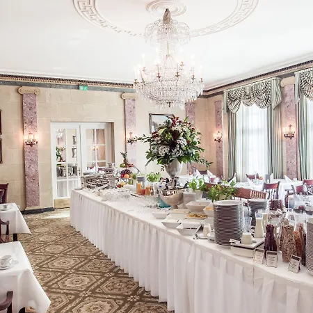 Taj Hessischer Hof Frankfurt 5* فرانكفورت