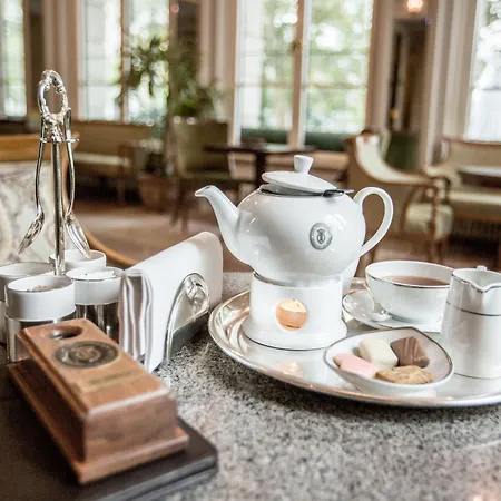 Taj Hessischer Hof Frankfurt فندق 5*