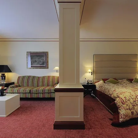 호텔 Grandhotel Hessischer Hof - Frankfurt 5*