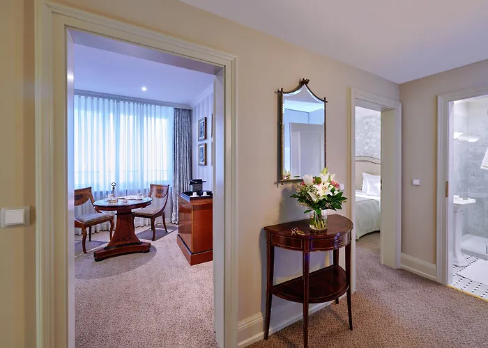 Taj Hessischer Hof Frankfurt 5*