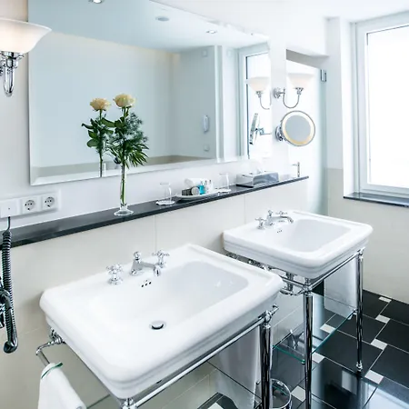 Taj Hessischer Hof Frankfurt 5*