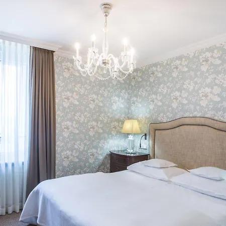 Taj Hessischer Hof Frankfurt 5*