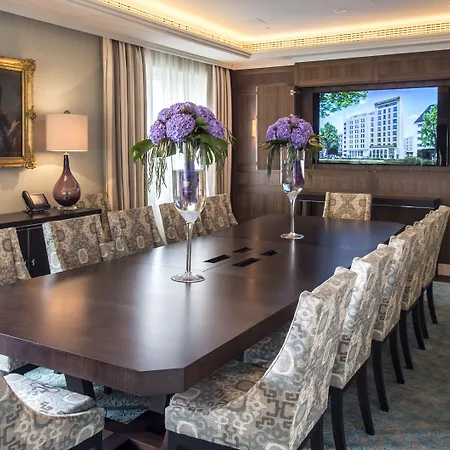 Taj Hessischer Hof Frankfurt 5*