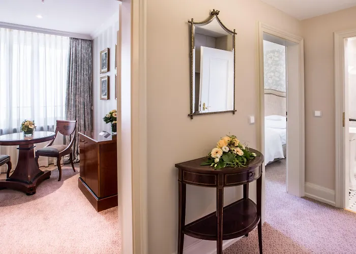 Taj Hessischer Hof Frankfurt 5* פרנקפורט