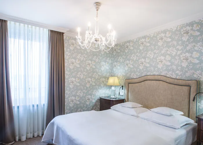 Taj Hessischer Hof Frankfurt 5*