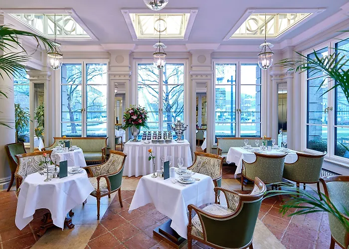 מלון Taj Hessischer Hof Frankfurt 5*